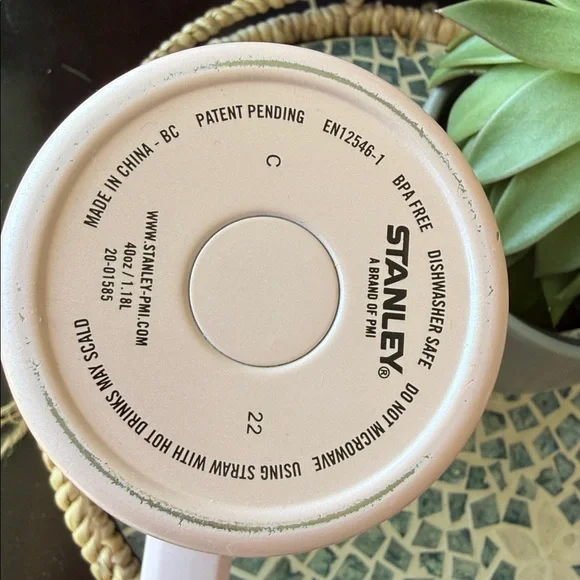 Stanley Pink Parfait Pearlescent 40oz Tumbler - Picture 6 of 8